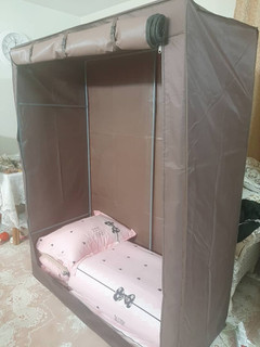 کمد رختخواب برزنتی با ارتفاع ۱۷۰ و عرض ۱۴۲ سانت واقعی